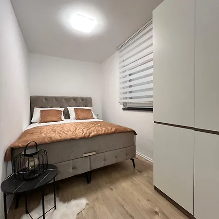 Am Βίλα Donje Biljane